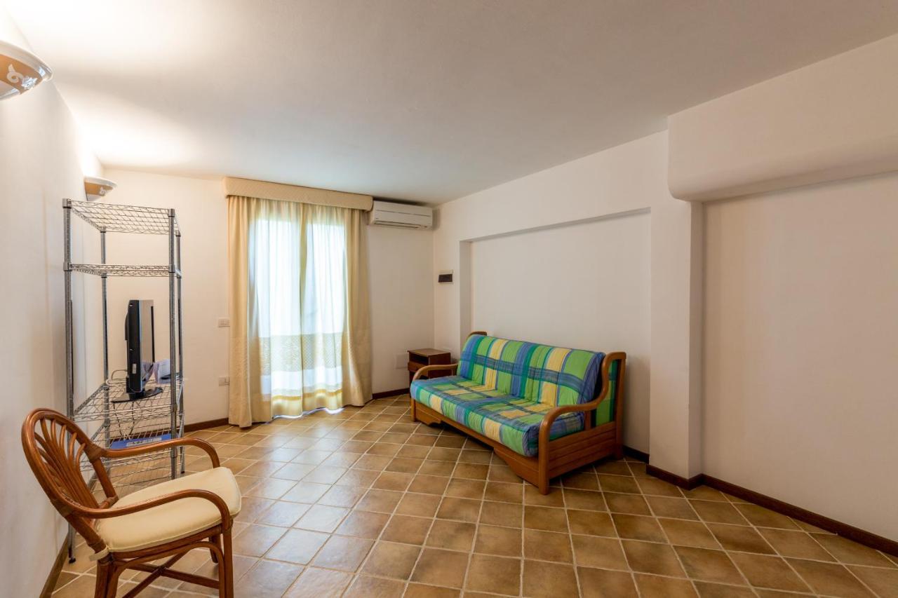 Vista Village Loiri Porto San Paolo Eksteriør billede