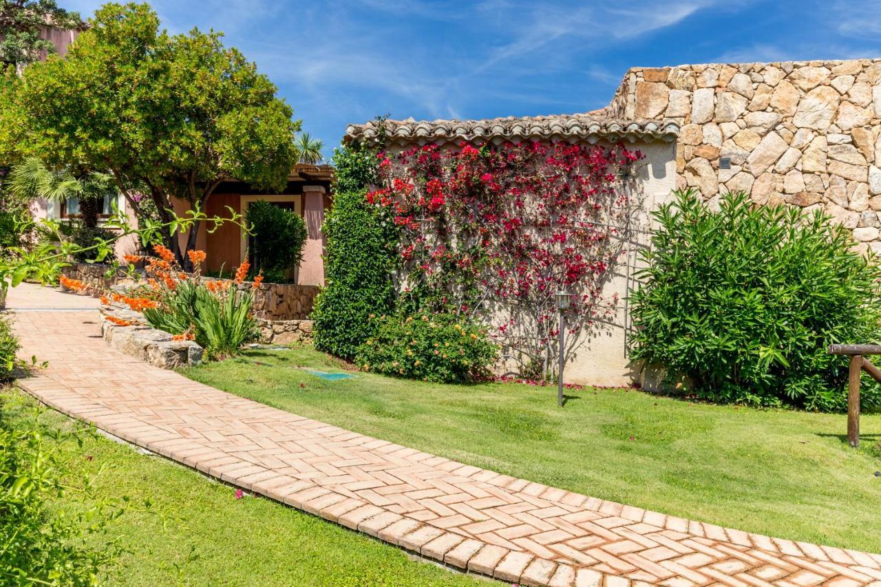 Vista Village Loiri Porto San Paolo Eksteriør billede